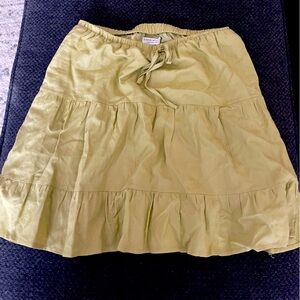 Skirt NWT
